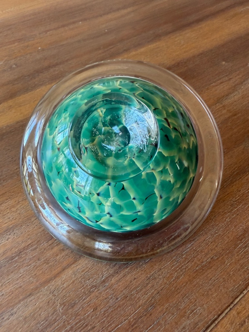 A one of a kind beautiful Handblown Green Glass Oil Lamp with Clear Rim-NWT - Picture 4 of 6